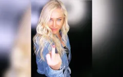 Imagem ilustrativa da notícia Lembra dela? Deborah Blando diz que 'Música no Brasil virou ou pornográfica ou de corno’