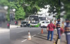 Imagem ilustrativa da notícia Roda de ônibus 'voa' para fora em viagem no centro de Belém 