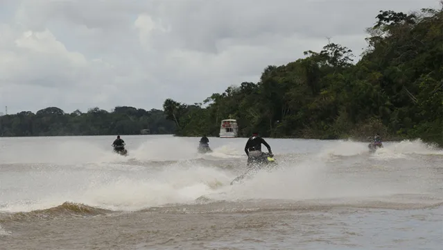 Imagem ilustrativa da notícia Lanchas e jet skis estão cada vez mais presentes nos rios de Belém