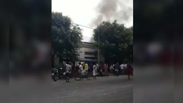 Imagem ilustrativa da notícia Incêndio atinge padaria em feira no bairro do Guamá em Belém 