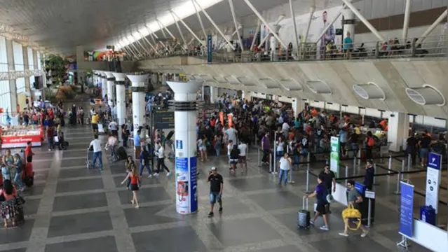 Imagem ilustrativa da notícia Passageiros reclamam de atendimento no aeroporto de Belém após pane em aeronave em Manaus
