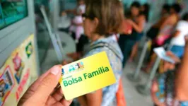 As secretarias municipais de educação de todo o país tem até hoje para enviar o registro de frequência escolar  beneficiários do programa.