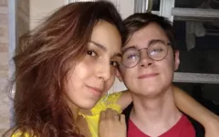 Namorada do ator Rafael Miguel fez um desabafo no Instagram. 
