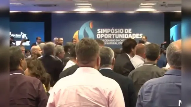 Imagem ilustrativa da notícia Vídeo mostra empresário tirando a própria vida na frente de governador 