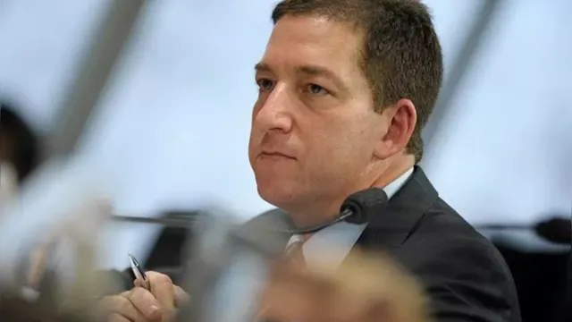 Imagem ilustrativa da notícia AO VIVO: Glenn Greenwald participa de audiência no Senado