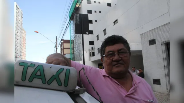 Imagem ilustrativa da notícia Taxistas tentam se adaptar à disputa com aplicativos