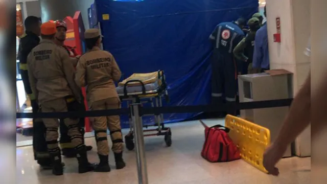 Imagem ilustrativa da notícia Mulher morre após se jogar do 4º piso de shopping center em Belém