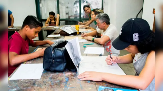 Imagem ilustrativa da notícia Casa das Artes tem oficina de desenho e papo com artistas