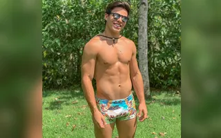 Imagem ilustrativa da notícia Thomaz
Costa faz comentário sobre filho de Alok e é criticado nas redes