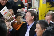 Imagem ilustrativa da notícia Bolsonaro diz que Brasil vai vencer a crise econômica mundial