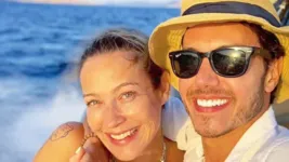 Imagem ilustrativa da notícia Luana Piovani curte Ibiza com amigos e divide quarto com patinador