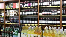 Bebida milenar e apreciada em todo o mundo. Os vinhos conquistam pelos sabores e benefícios à saúde