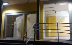 Imagem ilustrativa da notícia Vídeos mostram locais destruídos após assalto no Acará 