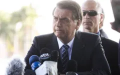 Bolsonaro se diz ofendido em ter sido chamado de mentiroso pelo colega francês