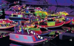 Nas ruas da cidade, enfeites chama a atenção. Exposição do TCE trouxe luz e co ao ambiente. 