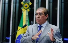 Senador quer que prefeituras tenham suporte federal de recursos para implantação dos planos.