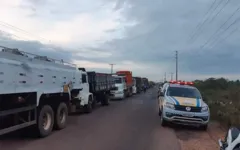 Imagem ilustrativa da notícia Caminhoneiros protestam por melhorias e fecham PA 151 em Igarapé-Miri 