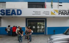 As vagas são para a função de perito médico e outras três vagas para assistente administrativo, com jornada de trabalho de 6 horas diárias, totalizando 30 horas semanais.