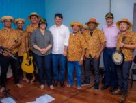 Os ministros foram recebidos com atrações culturais e artísticas, e ganharam açaí e camarão