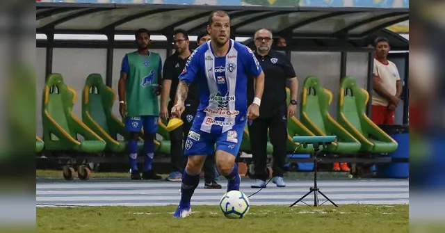 Imagem ilustrativa da notícia Tiago Luís está em busca de um recomeço no clássico