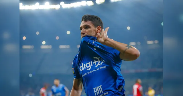 Imagem ilustrativa da notícia Em visita ao Botafogo, Cruzeiro pode deixar Z-4
após dez rodadas