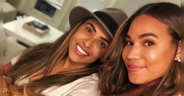 Imagem ilustrativa da notícia Namorada da jogadora Marta posa de biquíni com bumbum gigante; veja as fotos