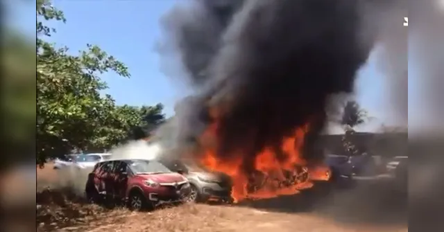 Imagem ilustrativa da notícia Ataques no Ceará: 15 carros de luxos e 35 ônibus são incendiados por criminosos
