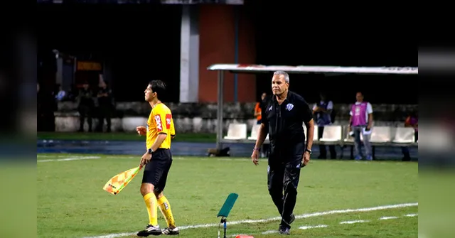 Imagem ilustrativa da notícia Hélio dos Anjos lamenta empate e já pensa no São José-RS