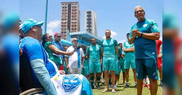 Imagem ilustrativa da notícia  'Vamos honrar o Paysandu', avisa Hélio dos Anjos após garfada dos Aflitos