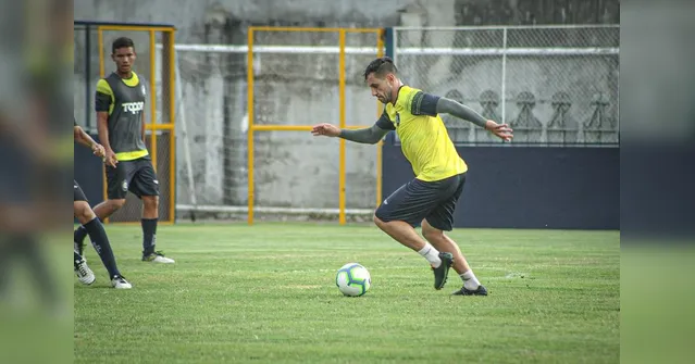 Imagem ilustrativa da notícia Azulinos estão concentrados para decisão contra o Atlético-AC