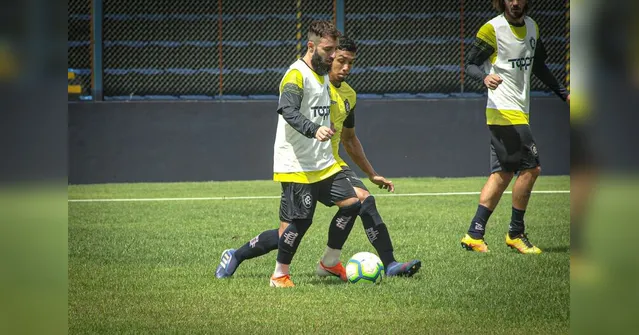 Imagem ilustrativa da notícia Azulinos treinam pensando no rival pela Copa Verde