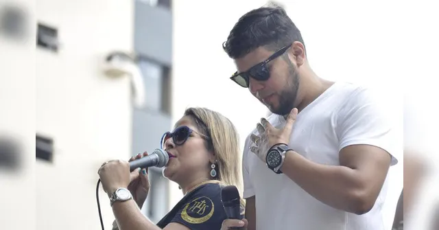 Imagem ilustrativa da notícia Há 8 anos cantor renova sua fé ao cantar para Nossa Senhora ao lado de crianças