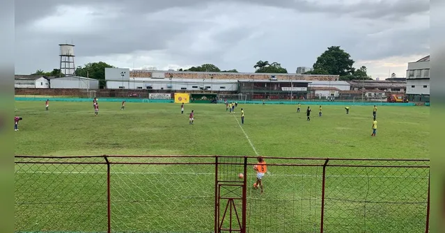 Imagem ilustrativa da notícia Segundinha do Parazão começa com chuva de gols e lance inusitado