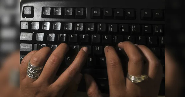 Imagem ilustrativa da notícia Hacker rouba dados de quase toda população 