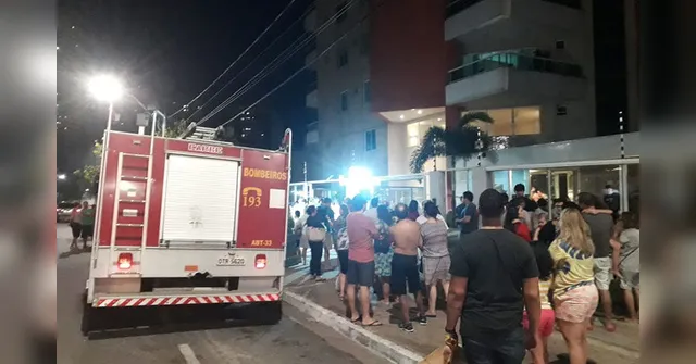 Imagem ilustrativa da notícia Vídeo mostra tensão durante incêndio em prédio no Umarizal. Assista