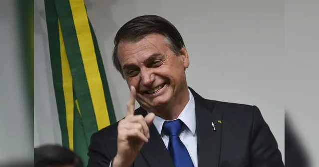 Imagem ilustrativa da notícia Bolsonaro passa a tarde com príncipe e diz que é o desejo de toda mulher
