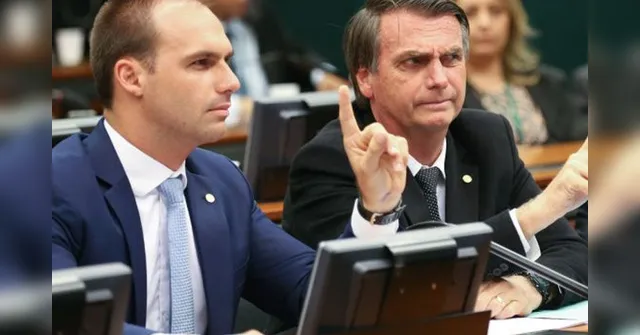 Imagem ilustrativa da notícia Bolsonaro desautoriza filho e diz que Eduardo 'está sonhando' sobre AI-5