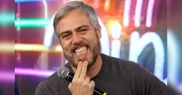 Imagem ilustrativa da notícia Faustão
pergunta a ator sobre cachorra e comete gafe no Domingão