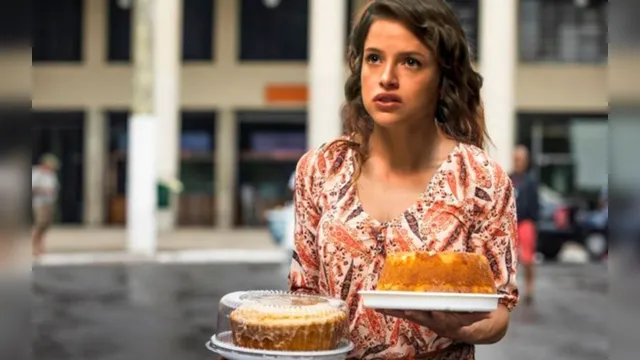 Imagem ilustrativa da notícia Juliana Paes diz que Josiane vai trabalhar em carrinho de bolos em 'A Dona do Pedaço'