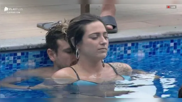 Imagem ilustrativa da notícia Guilherme deixa parte íntima à mostra durante sexo na piscina do reallity A Fazenda