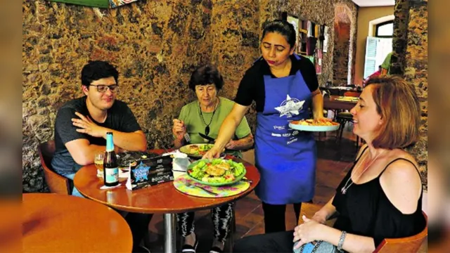 Imagem ilustrativa da notícia Estrela Azul é sensação entre moradores e turistas