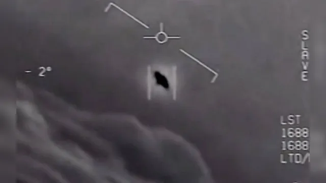 Imagem ilustrativa da notícia Marinha dos EUA confirma que vídeo de 'OVNIs' é verdadeiro