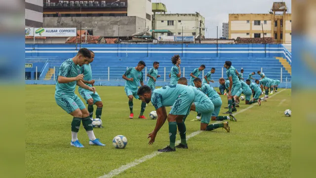 Imagem ilustrativa da notícia Chuva atrapalha treino bicolor para o clássico pela Copa Verde