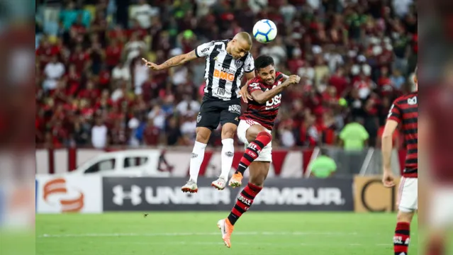 Imagem ilustrativa da notícia Flamengo
vence Atlético-MG e amplia folga na liderança