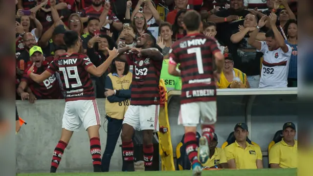 Imagem ilustrativa da notícia Flamengo bate o Fuminense no Maracanã e se isola ainda mais na liderança