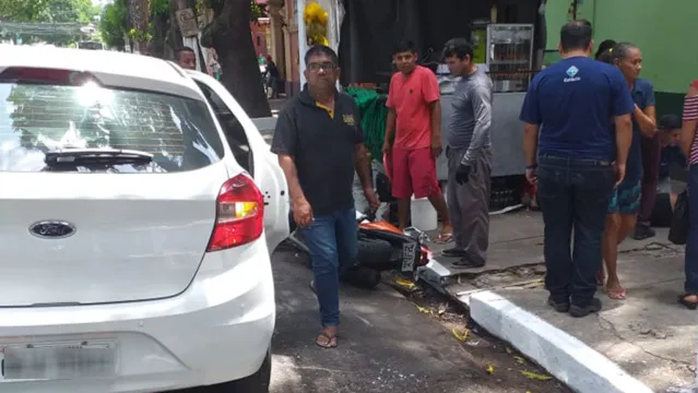 Imagem ilustrativa da notícia Motorista abre porta de carro e provoca acidente em Belém 