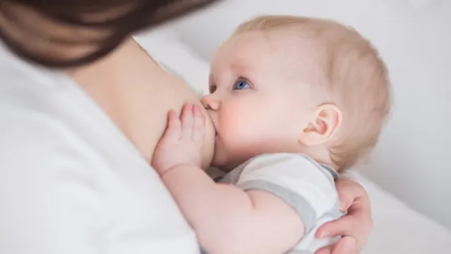 Imagem ilustrativa da notícia Você conhece os benefícios da amamentação para a saúde bucal do bebê? Confira 