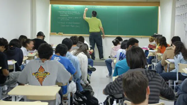 Imagem ilustrativa da notícia Aulões promovidos em escolas públicas auxiliam na preparação para o Enem 