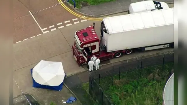 Imagem ilustrativa da notícia Polícia encontra 39 corpos dentro de caminhão: 'tragédia absoluta'