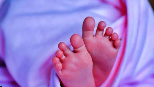 Imagem ilustrativa da notícia Menina de 5 anos mata bebê de seis meses sufocado